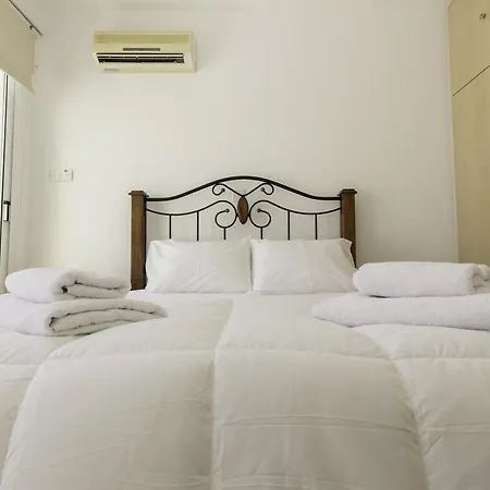 شقة Avlida Holiday باراليمني
